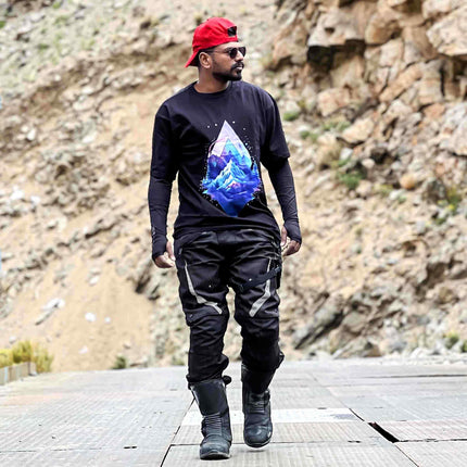 Cosmic Mountain-Adventure Oversized T-Shirt