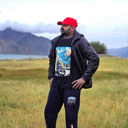 Himalayan Riders Motorcycle Riders Oversized T-Shirt