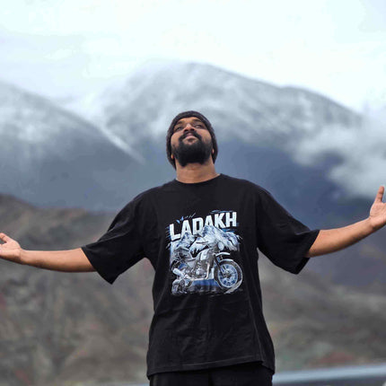 Freedom in Ladakh - Adventure Riders Oversized T-Shirt
