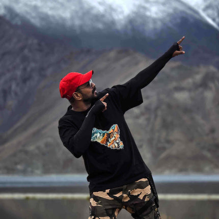 Himalayan Explorer-Travel Oversized T-Shirt