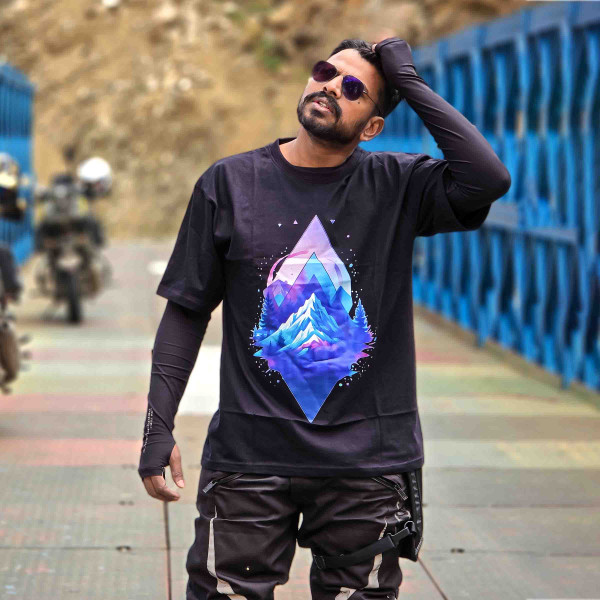 Cosmic Mountain-Adventure Oversized Black T-Shirt - 3XL