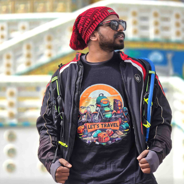 Let’s Travel - Motorcycle & Backpack Adventure Oversized Black T-Shirt - Small